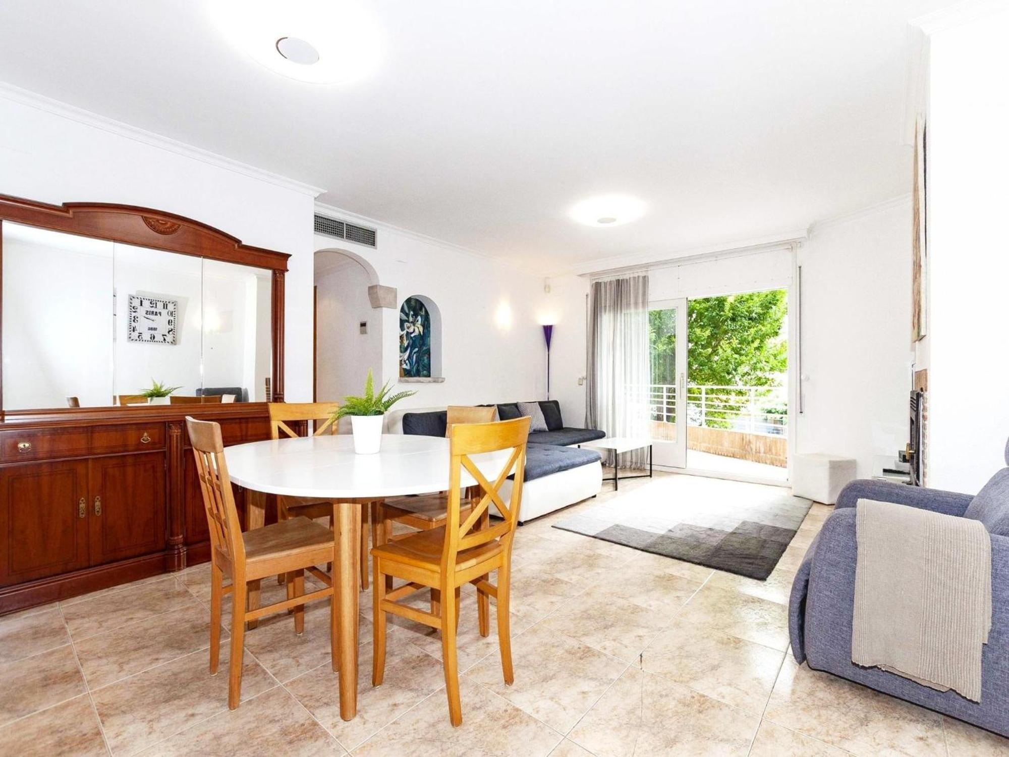 Spacious In The Heart Of Apartment